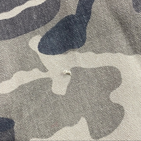 Paris Blues Sz 7 26" ankle pants in camouflage print, New with tags juniors - Picture 12 of 13